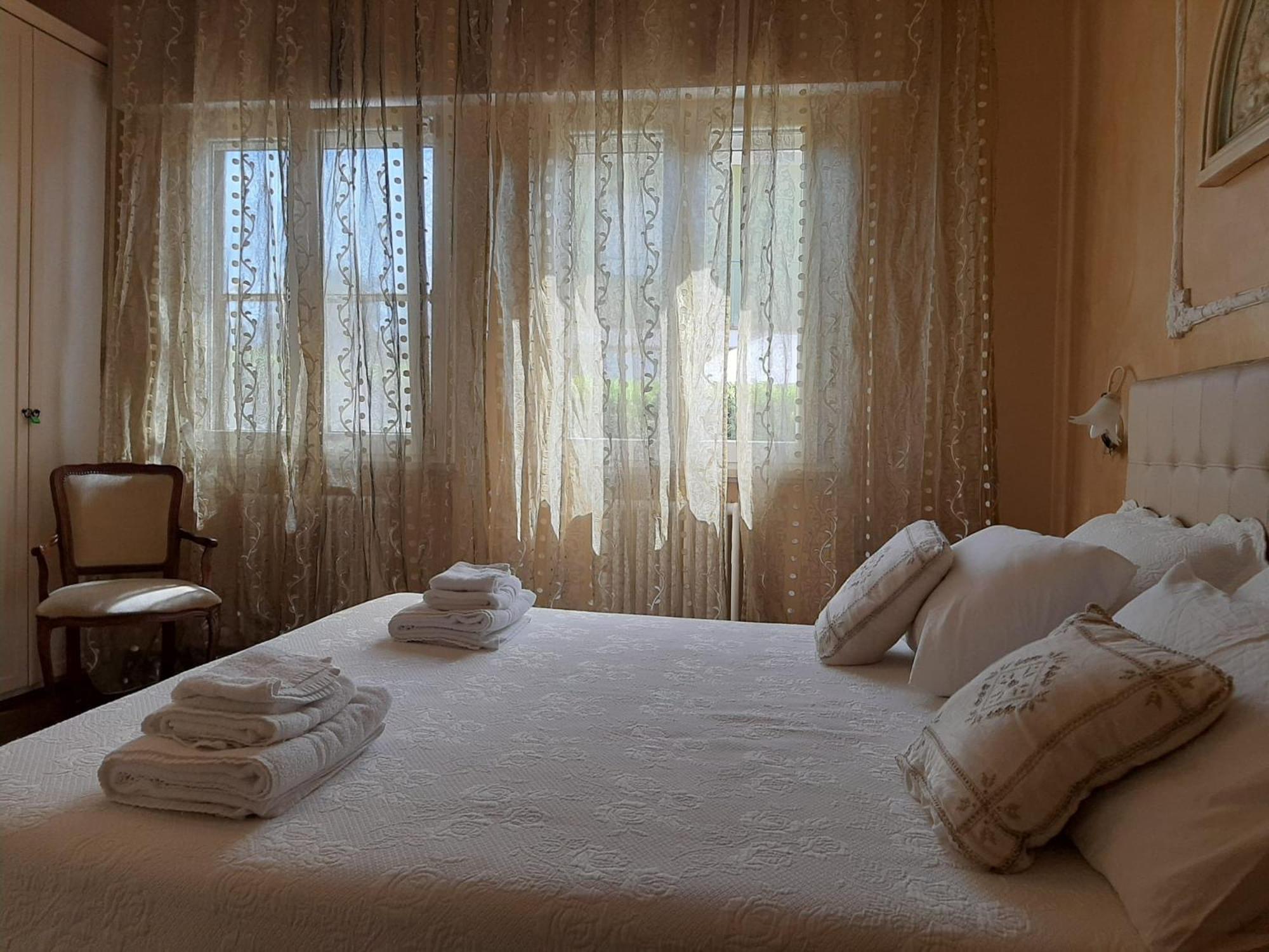 Kevin House Marlia Quarto foto